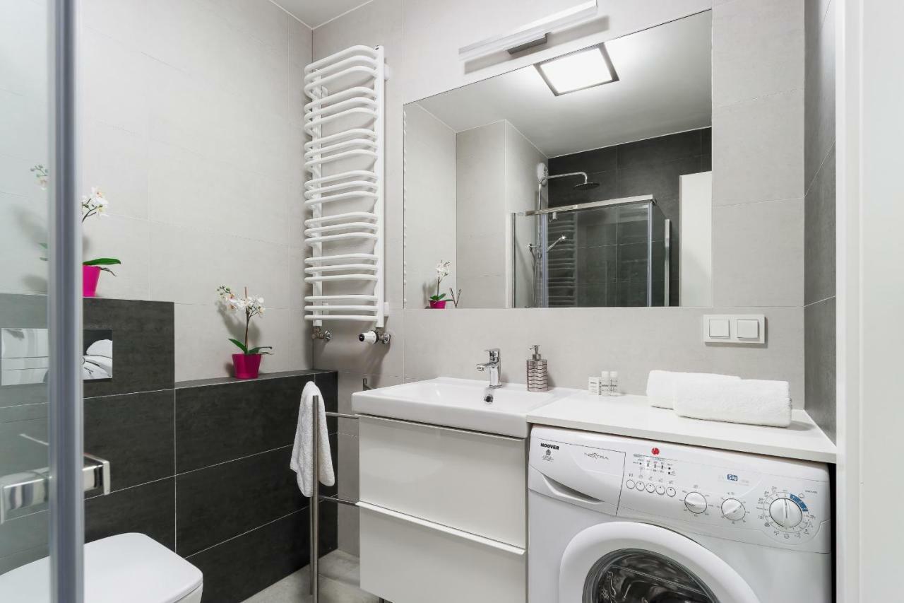 Apartments Claro II By Noclegi Renters Krakow Exterior photo